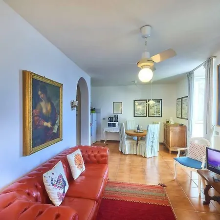 Casa Balcony * Варенна